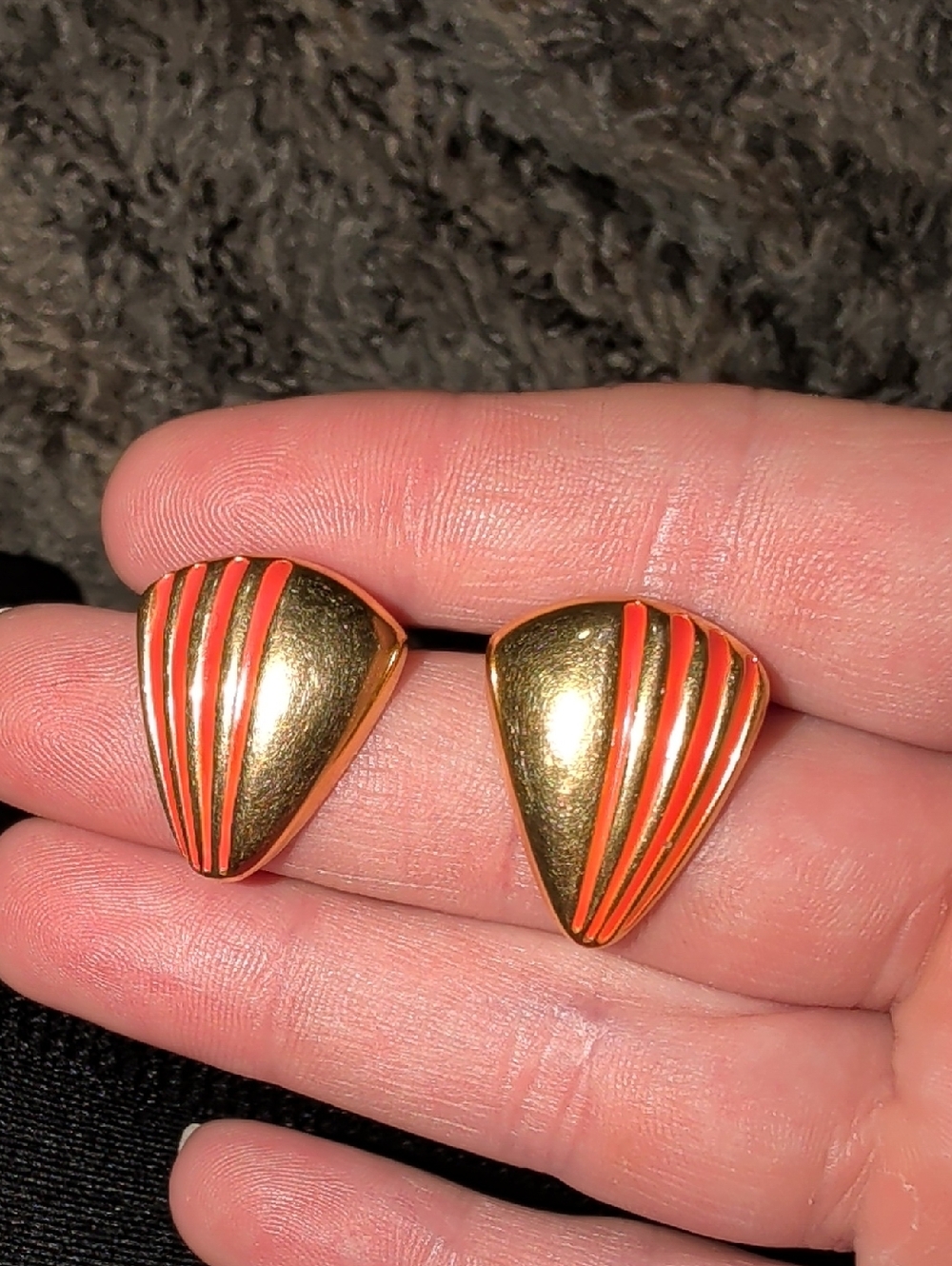Vtg. Jaclyn Smith Gold and Orange Enamel Striped Women’s Post Earrings